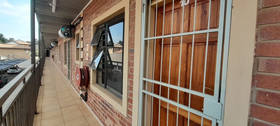 2 Bedroom Property for Sale in Potchefstroom South North West